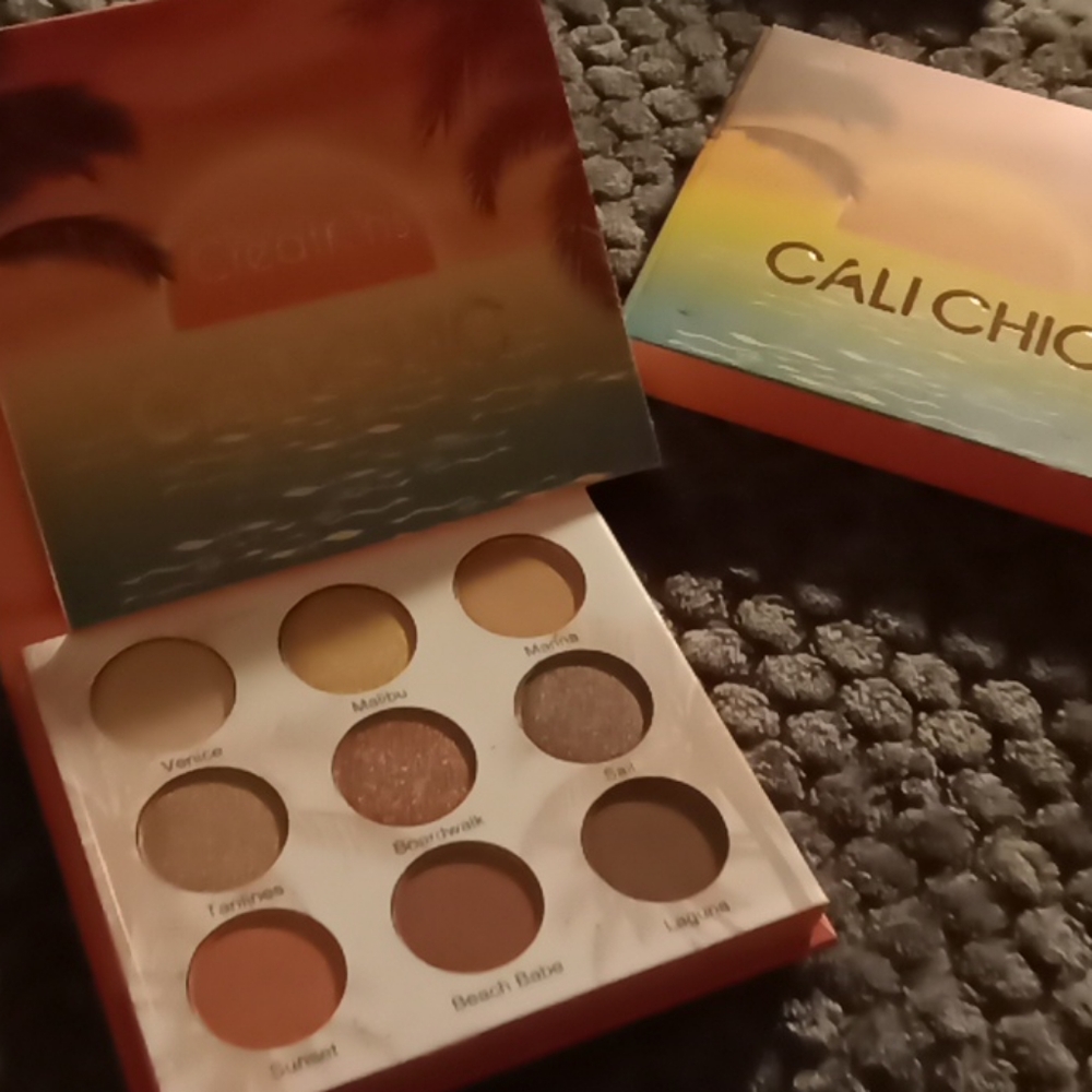 Eyeshadow palette
